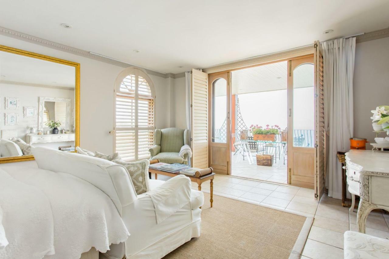 Villa Del Mar - "Luxurious En-Suite Bedroom With Lounge And Stunning Sea View Balcony In Bantry Bay" Ciudad del Cabo Exterior foto
